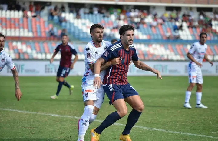 Rinnovo Caporale Cosenza: accordo fino al 2027 per il difensore rossoblù