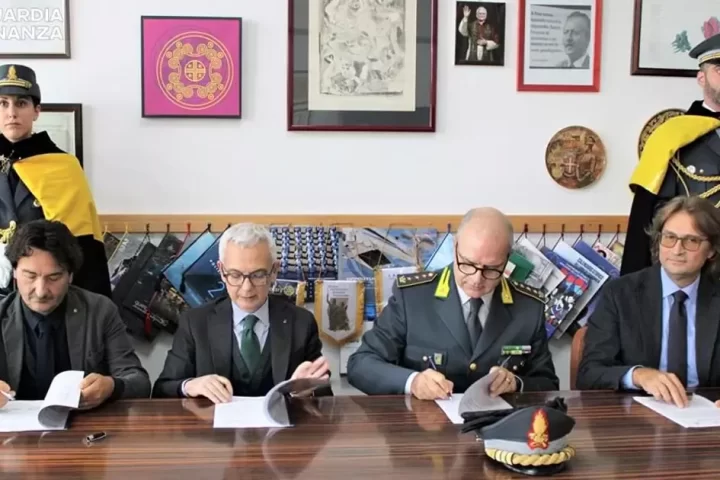 Cosenza, siglato un protocollo tra Procura, Guardia di Finanza e Agenzia delle Entrate: sinergia rafforzata contro i reati tributari