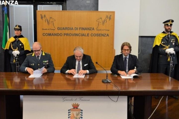 Paola, accordo tra Procura, Guardia di Finanza e Agenzia delle Entrate contro l’evasione fiscale