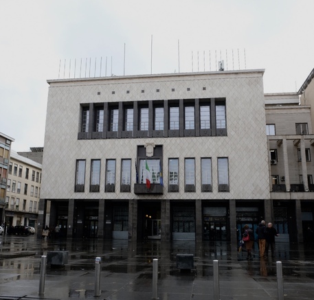 Concorso del Comune di Cosenza, Rifondazione Comunista: «Così si danneggia la credibilità dell’ente»