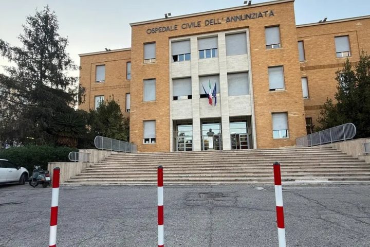 Cosenza, l’Annunziata cambia rotta: il “Metodo De Salazar” rilancia l’ospedale simbolo della sanità calabrese