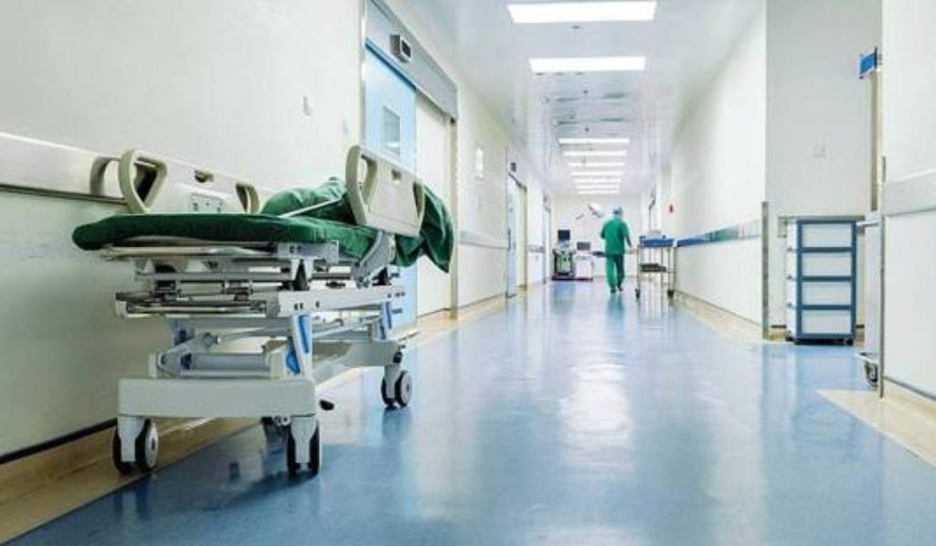 Robot chirurgico “Da Vinci”, Cosenza lo ottiene e Reggio no: scoppia il caso sulla revoca dell’acquisto al Gom