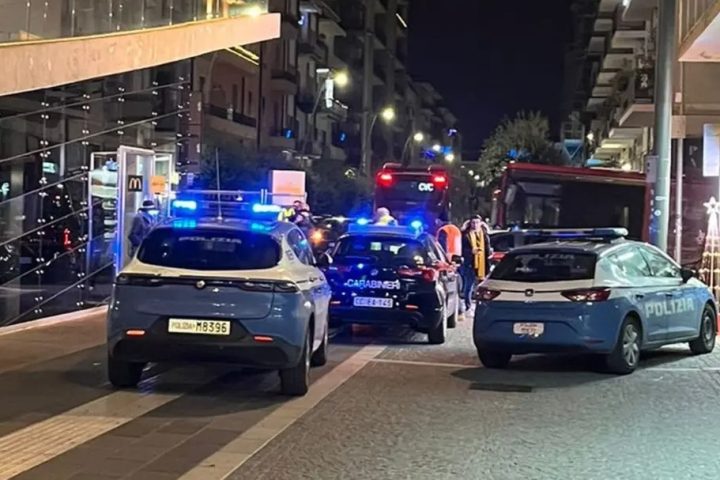 Rissa al McDonald di Piazza Bilotti: intervento delle forze dell’ordine e indagini in corso