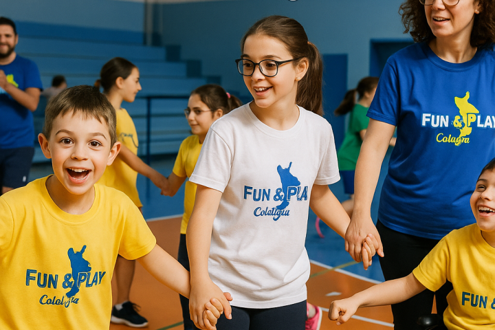 Giovani partecipanti all'evento Fun & Play Calabria a Montalto Uffugo, impegnati in attività sportive inclusive